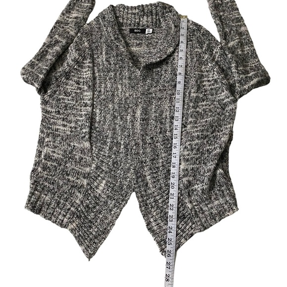 Urban Outfitters BDG Black & White Open-Front Asymmetric Hem Shrug Cardigan Sm - Picture 10 of 10